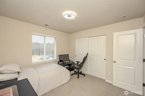 1737 Hillcrest Loop Mount Vernon WA 98274