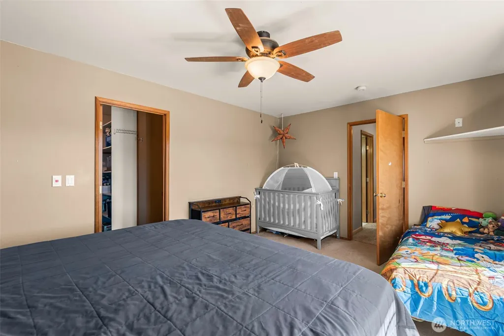 121 Manhattan Square East Wenatchee WA 98802