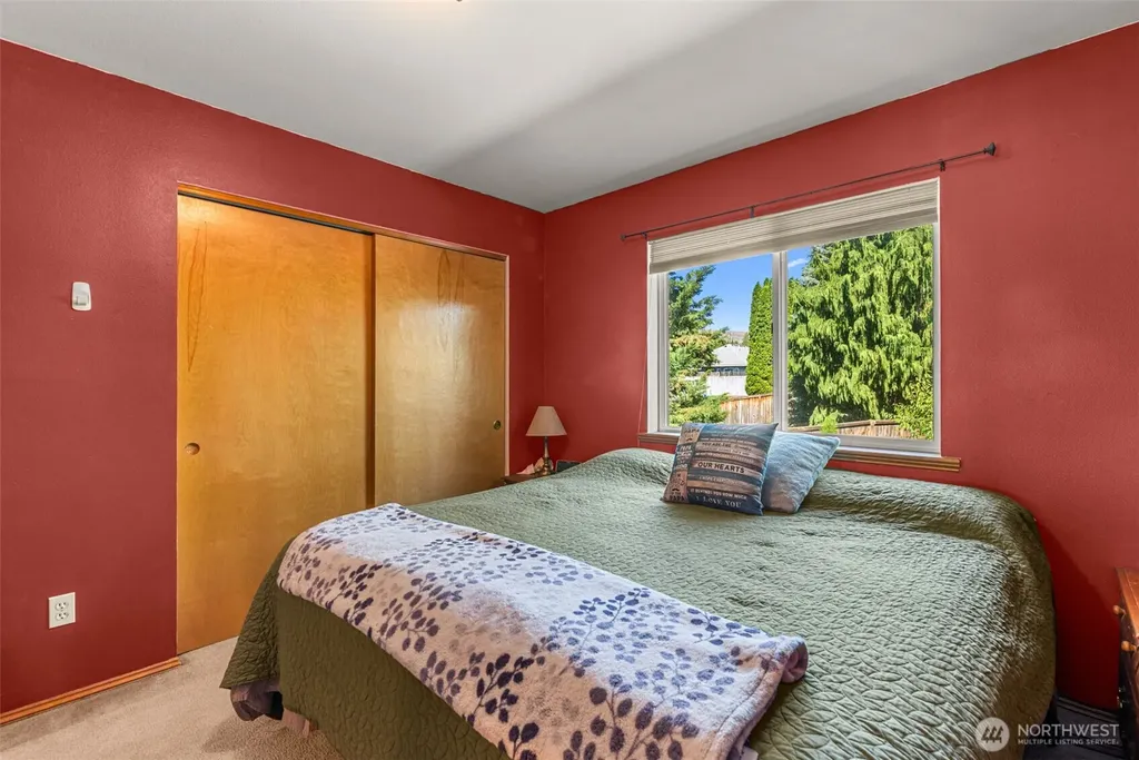 121 Manhattan Square East Wenatchee WA 98802