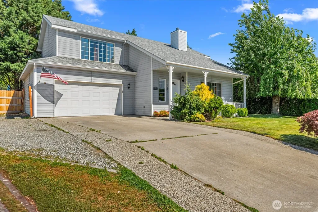 121 Manhattan Square East Wenatchee WA 98802