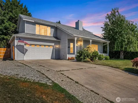 121 Manhattan Square East Wenatchee WA 98802