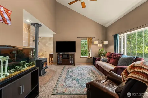 121 Manhattan Square East Wenatchee WA 98802