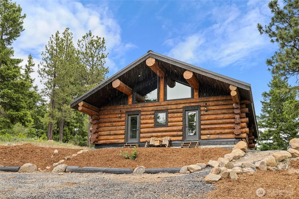 1336 Black Hawk Cle Elum WA 98922