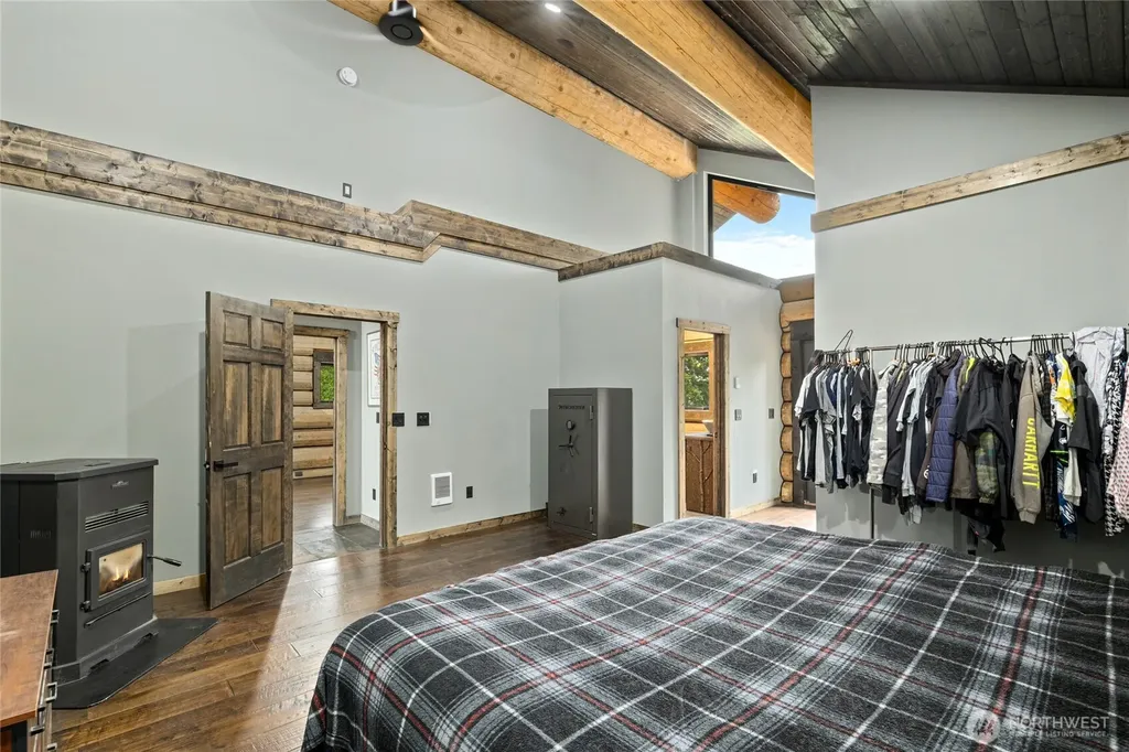 1336 Black Hawk Cle Elum WA 98922