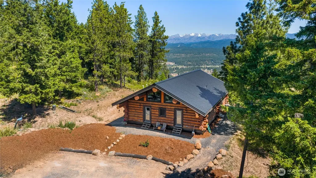 1336 Black Hawk Cle Elum WA 98922