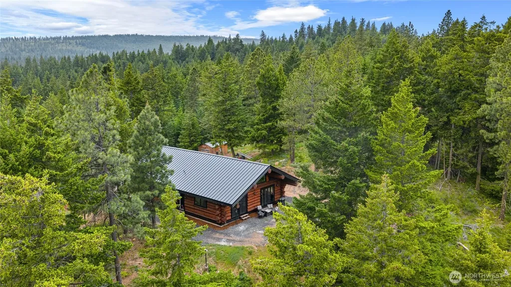 1336 Black Hawk Cle Elum WA 98922