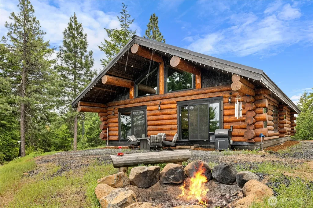 1336 Black Hawk Cle Elum WA 98922