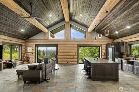 1336 Black Hawk Cle Elum WA 98922