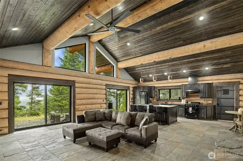1336 Black Hawk Cle Elum WA 98922