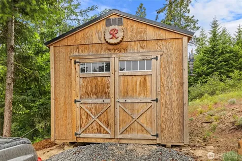 1336 Black Hawk Cle Elum WA 98922