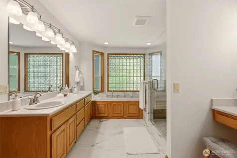 23232 SE 253rd Place Maple Valley WA 98038