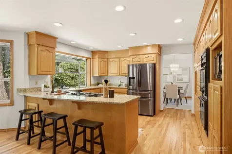 23232 SE 253rd Place Maple Valley WA 98038