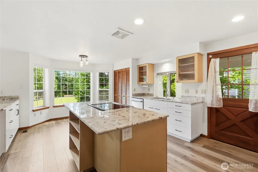 400 E Old Ranch Road Allyn WA 98524