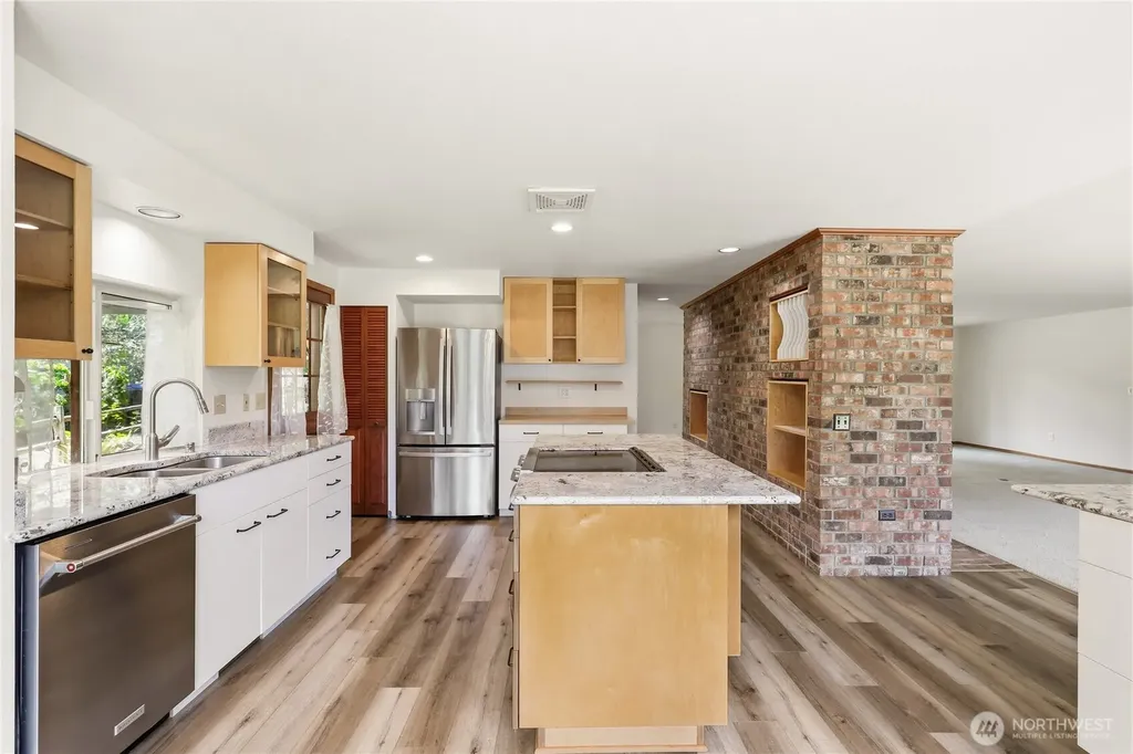400 E Old Ranch Road Allyn WA 98524