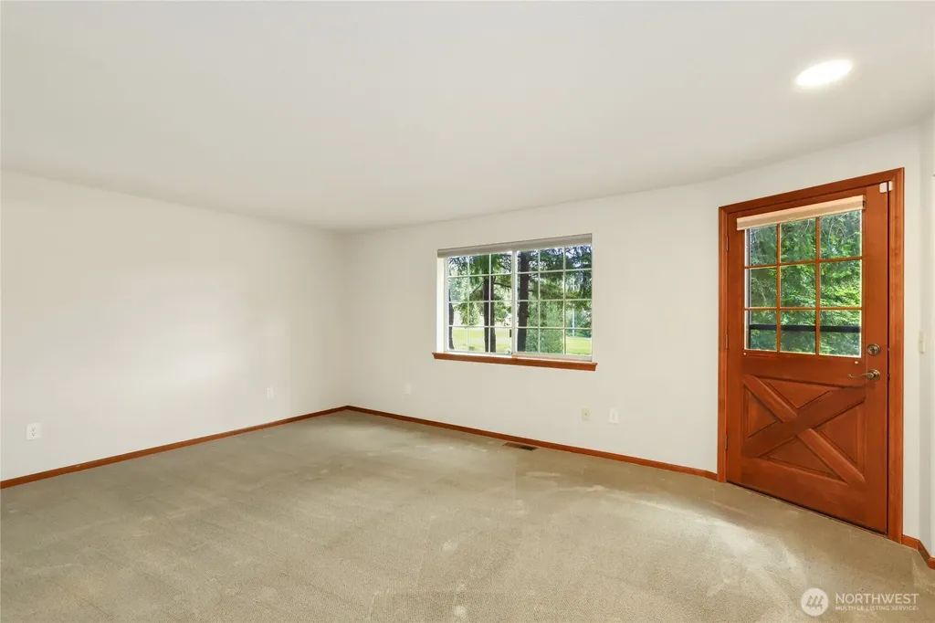 400 E Old Ranch Road Allyn WA 98524