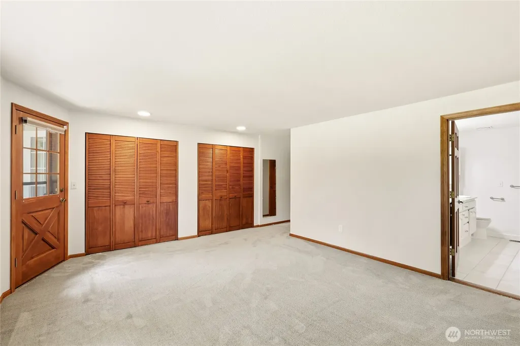 400 E Old Ranch Road Allyn WA 98524