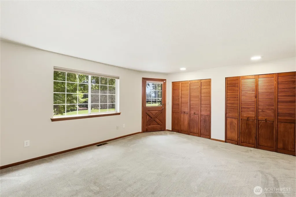 400 E Old Ranch Road Allyn WA 98524