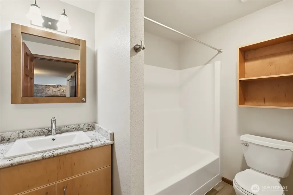 400 E Old Ranch Road Allyn WA 98524