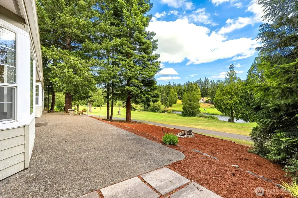 400 E Old Ranch Road Allyn WA 98524