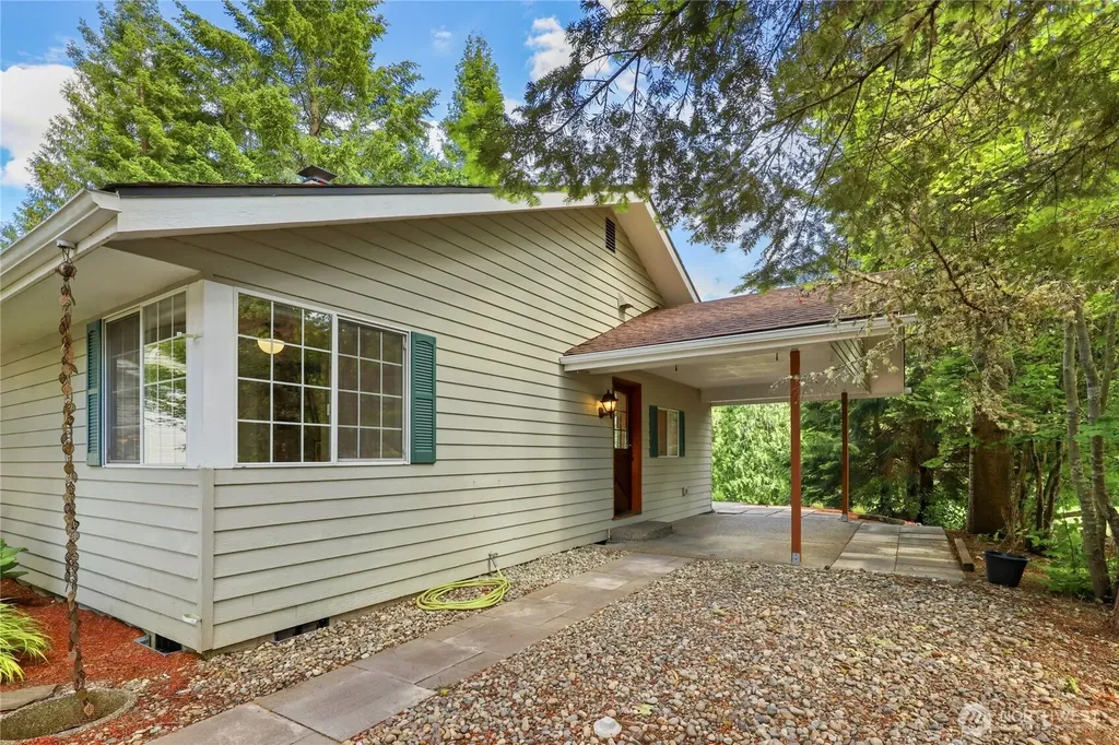 400 E Old Ranch Road Allyn WA 98524