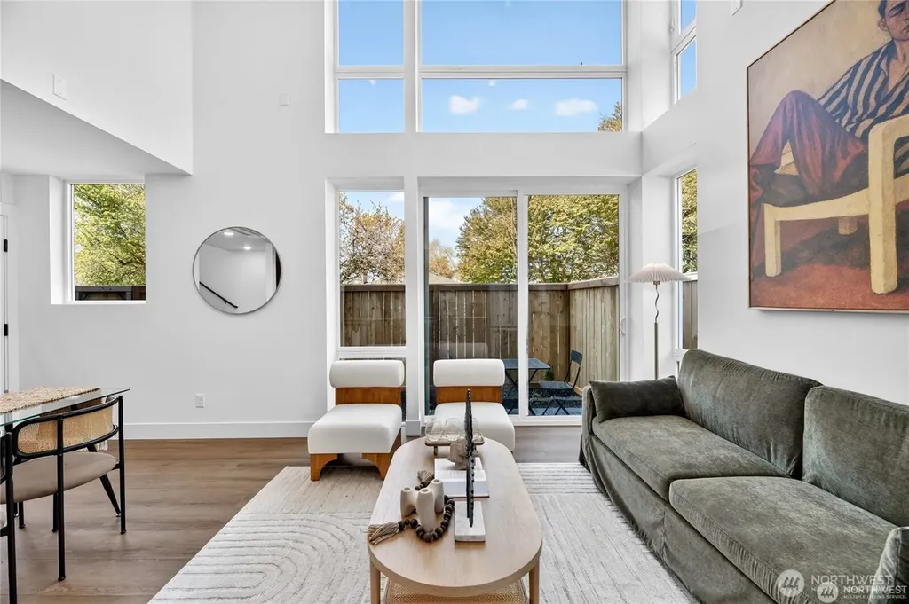 6318 41st Avenue SW Seattle WA 98136