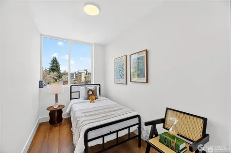 6318 41st Avenue SW Seattle WA 98136