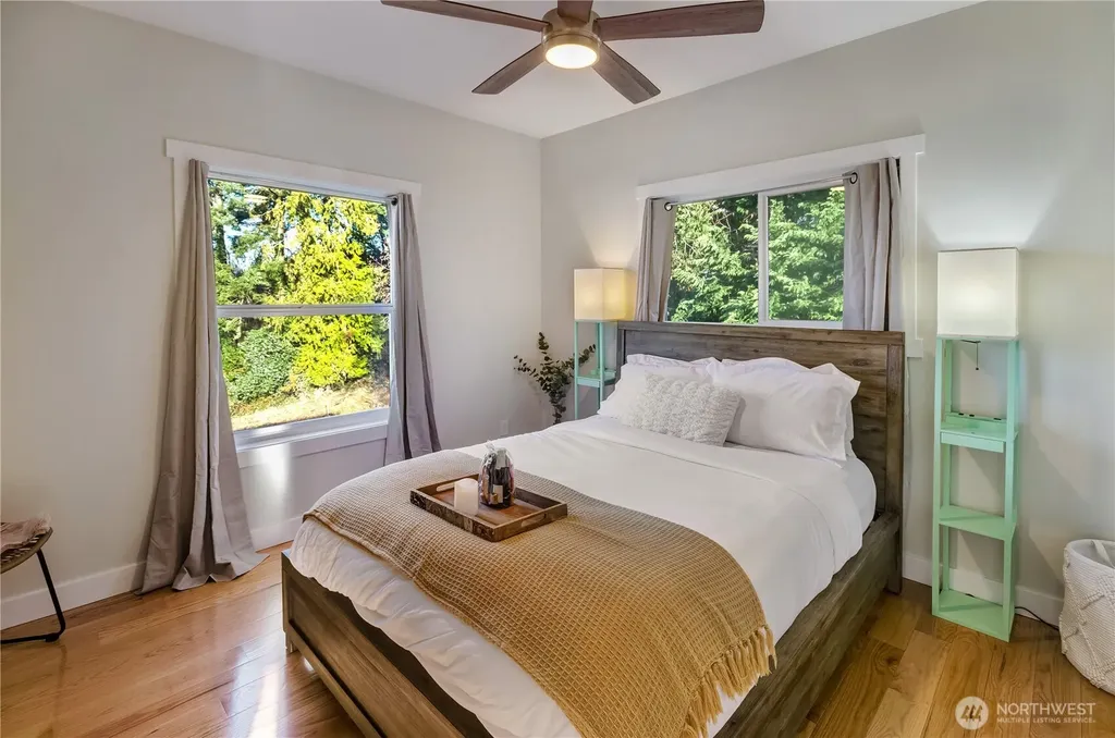 2685 E Lidstrom Hill Road Port Orchard WA 98366