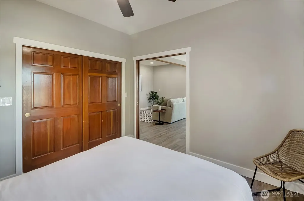 2685 E Lidstrom Hill Road Port Orchard WA 98366