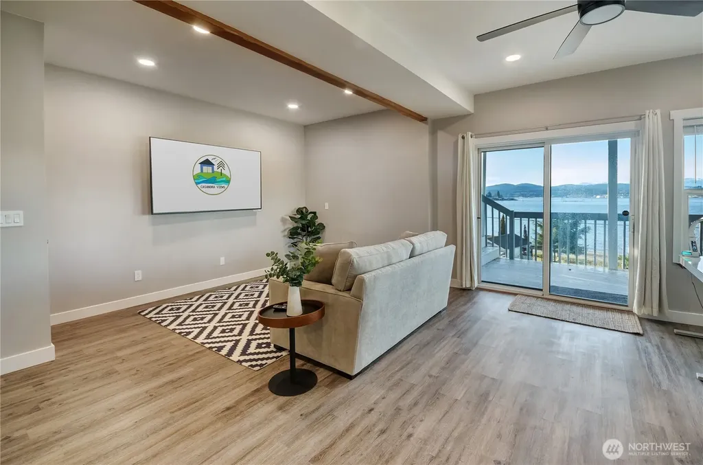 2685 E Lidstrom Hill Road Port Orchard WA 98366