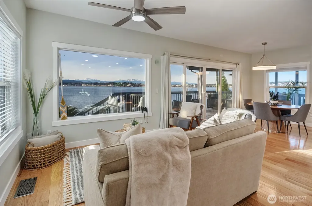 2685 E Lidstrom Hill Road Port Orchard WA 98366