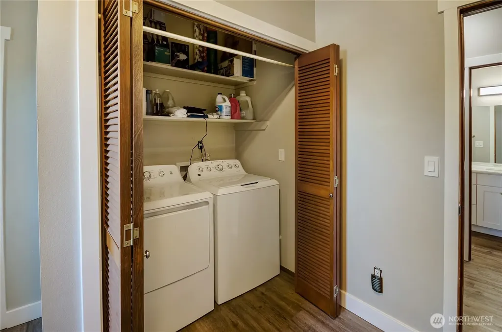 2685 E Lidstrom Hill Road Port Orchard WA 98366