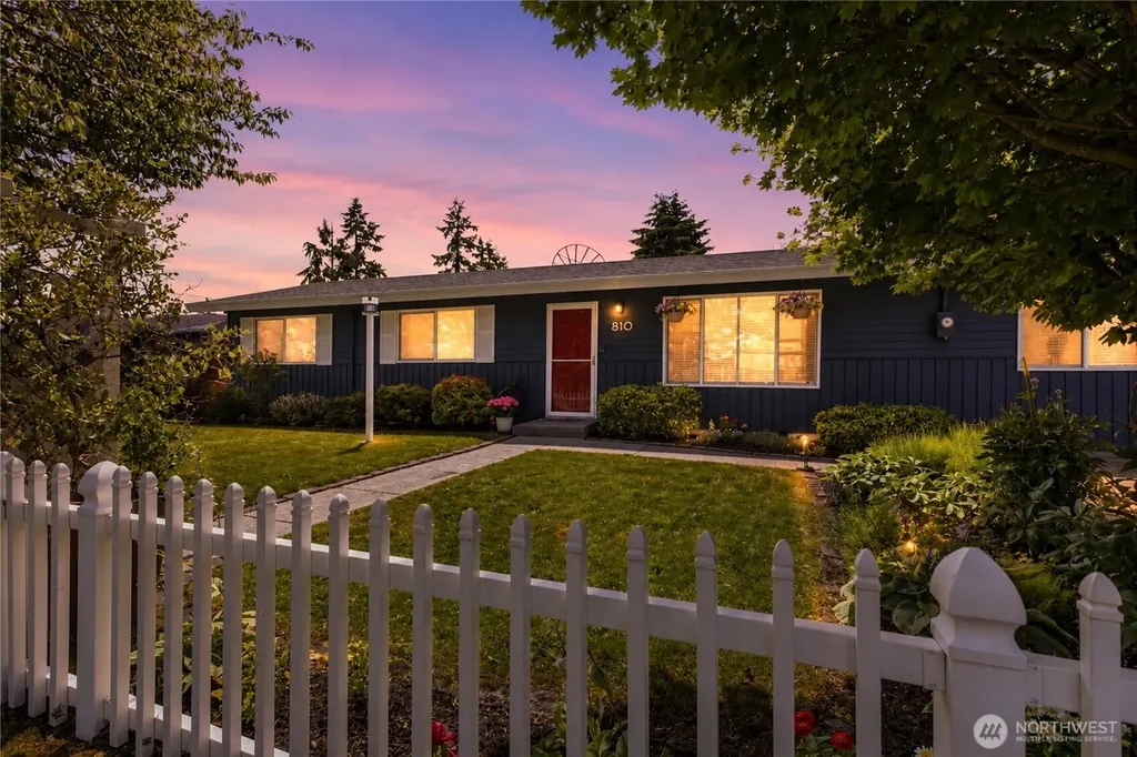 810 132nd Street S Tacoma WA 98444