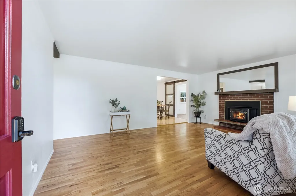 810 132nd Street S Tacoma WA 98444