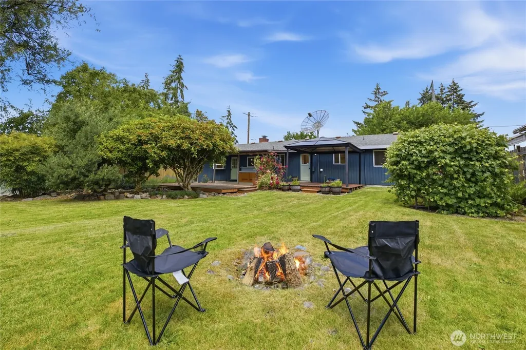 810 132nd Street S Tacoma WA 98444