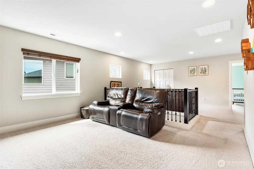 1222 198th Place SE Bothell WA 98012