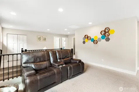 1222 198th Place SE Bothell WA 98012