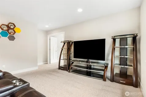 1222 198th Place SE Bothell WA 98012