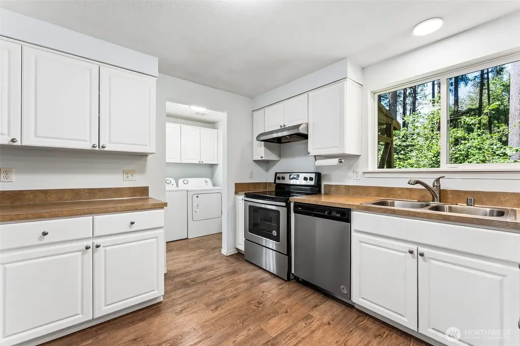 22518 Bluewater Drive SE Yelm WA 98597