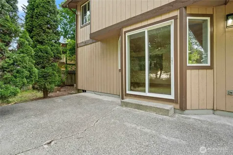 16405 95th Avenue Ct E Puyallup WA 98375