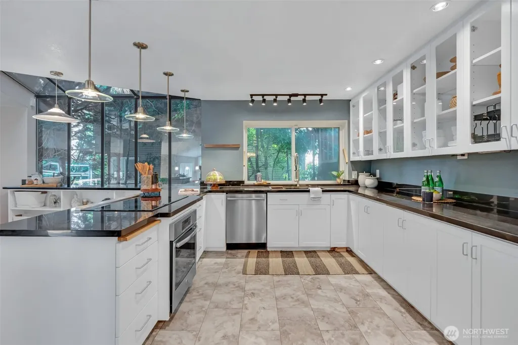 3920 Browns Point Boulevard Tacoma WA 98422