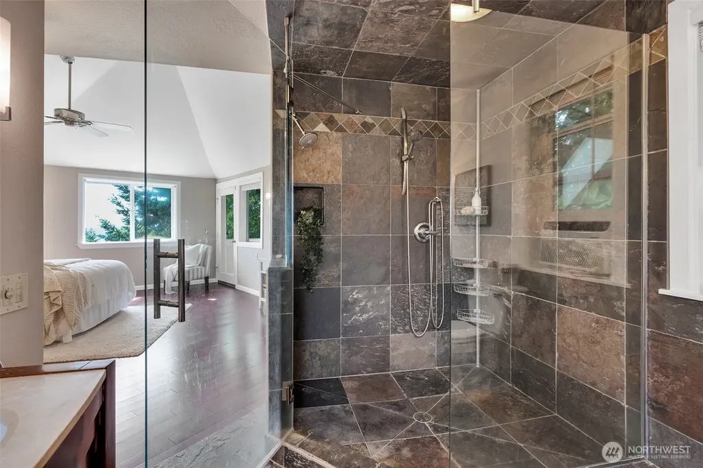 3920 Browns Point Boulevard Tacoma WA 98422