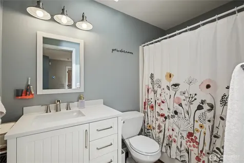 6724 49 Place NE Marysville WA 98270