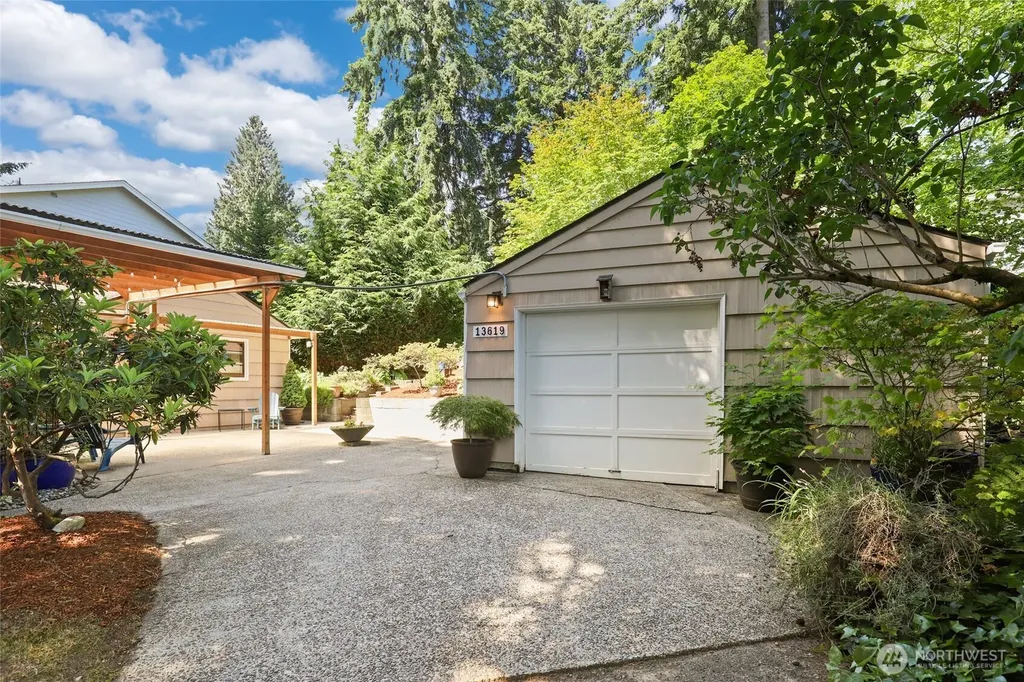 13619 Des Moines Memorial Drive S Burien WA 98168
