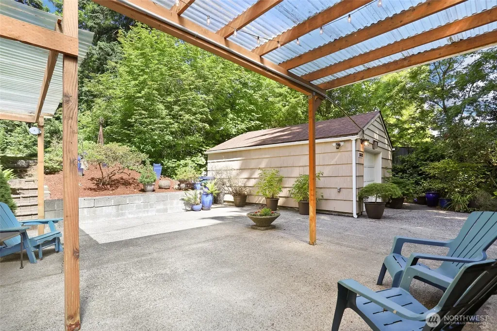 13619 Des Moines Memorial Drive S Burien WA 98168