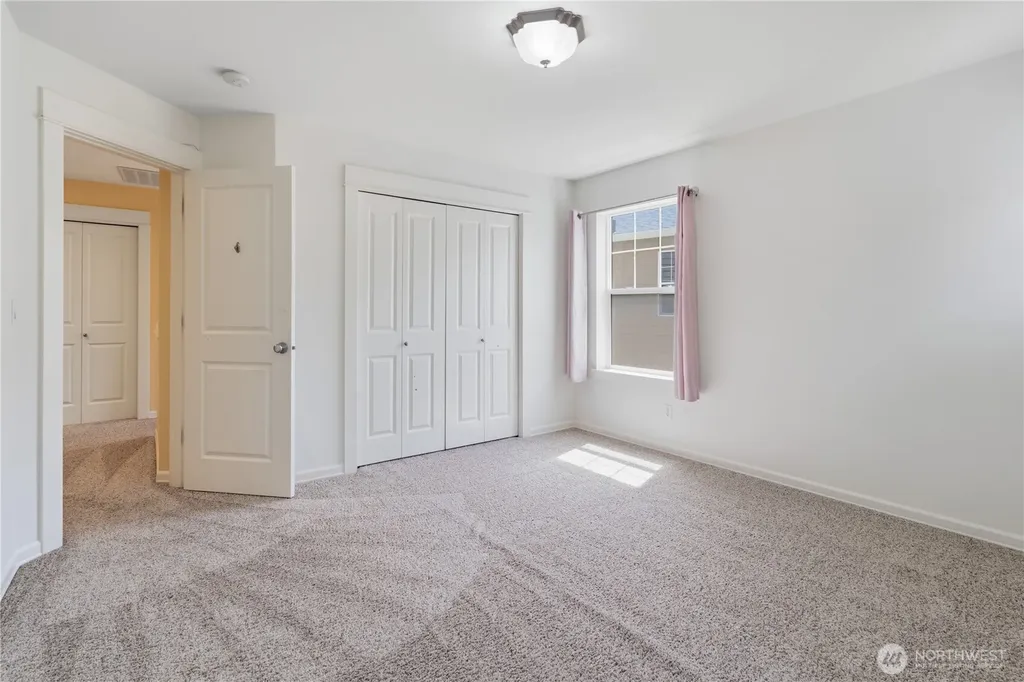 15384 129th Avenue NE Woodinville WA 98072