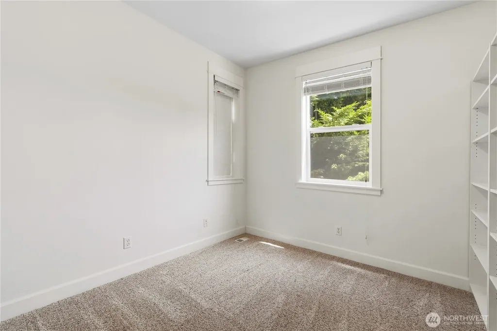 15384 129th Avenue NE Woodinville WA 98072