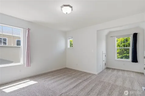 15384 129th Avenue NE Woodinville WA 98072