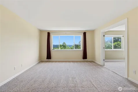 15384 129th Avenue NE Woodinville WA 98072
