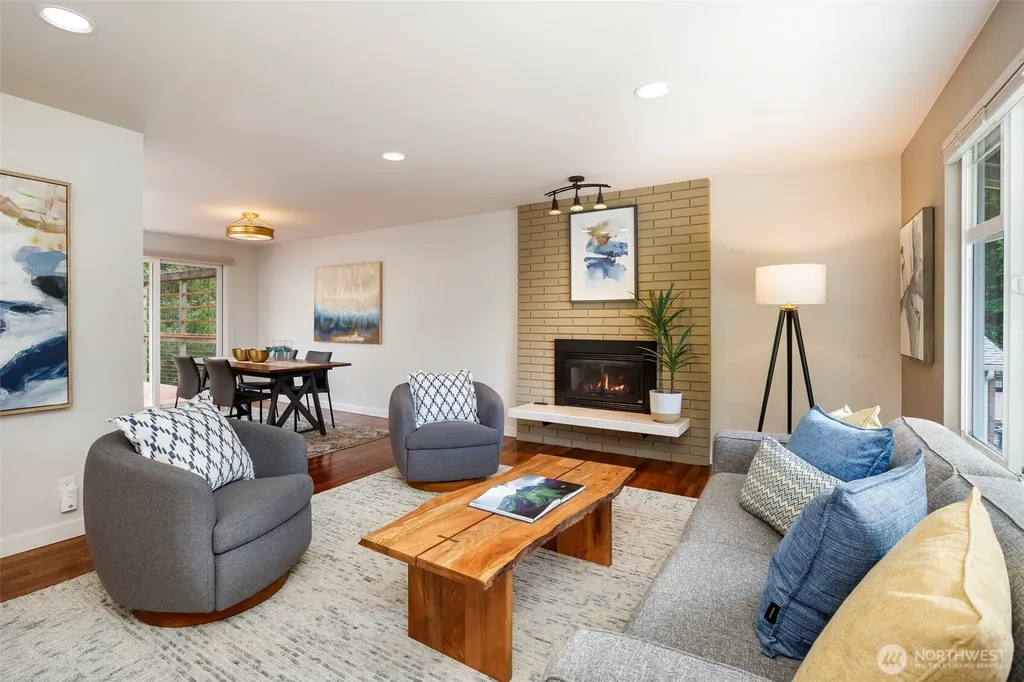 10152 NE 204th Street Bothell WA 98011