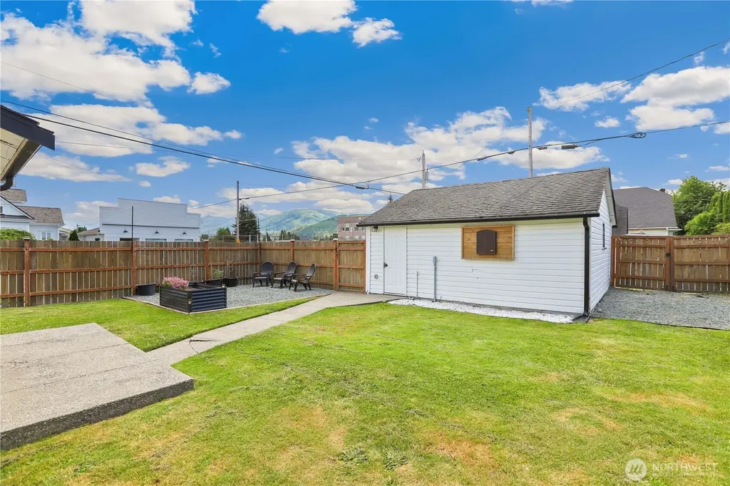 539 Warner Street Sedro Woolley WA 98284